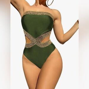 Milumia Women's Stitch Detail Strapless One Piece Cut Out Bandeau Bathing Suit